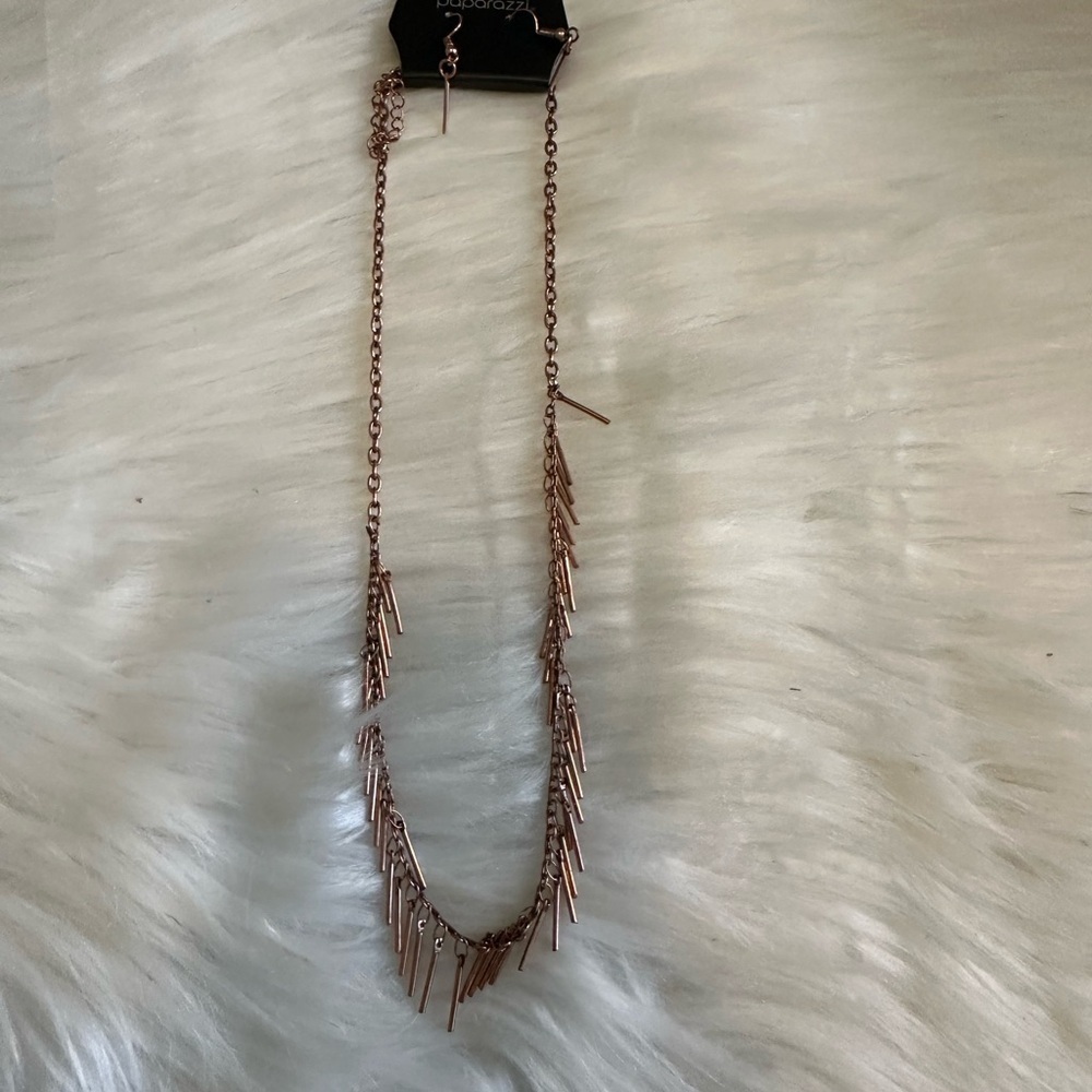 🩷5/$10 Paparazzi Copper Fringe Necklace